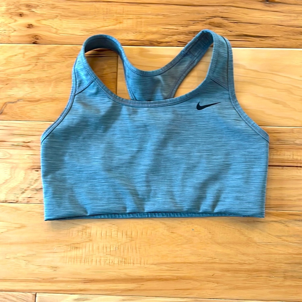 Nike Swoosh Medium Support Sports Bra